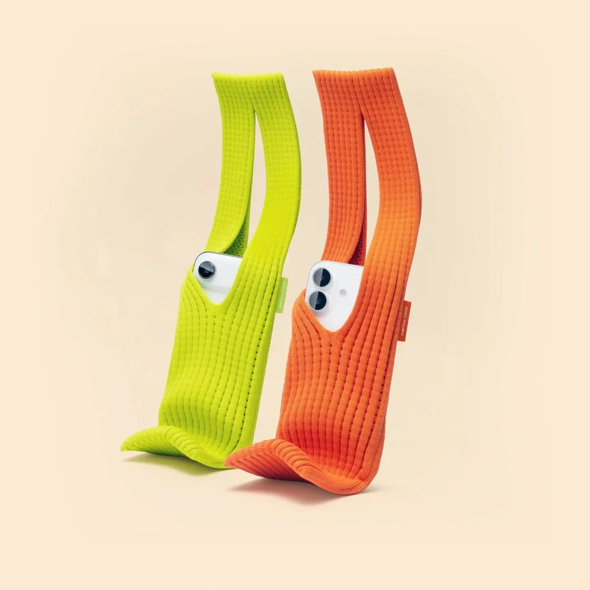 ⁦iPhone Pocket (Short)⁩ - الصورة ⁦4⁩